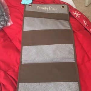 Thirty one family organizer